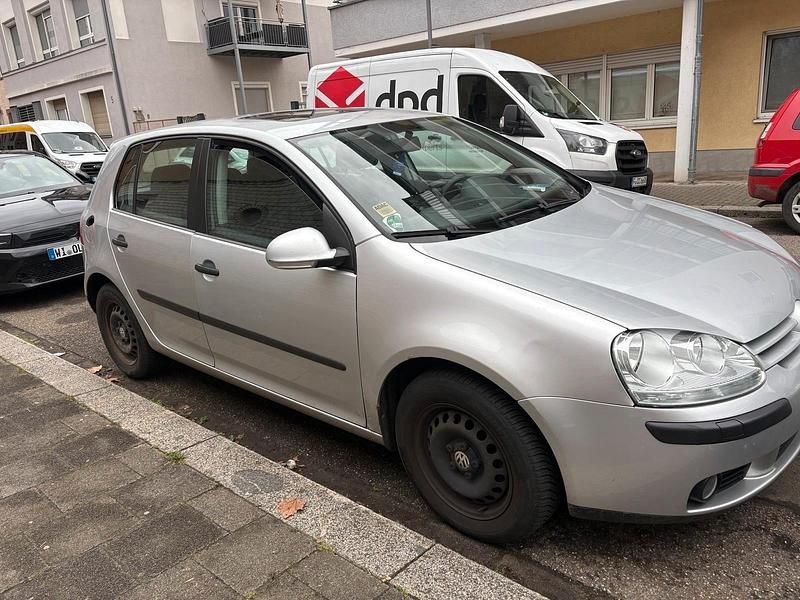 Gebraucht VW Golf V 75 PS (55 kW) 2005 Silber Kleinwagen