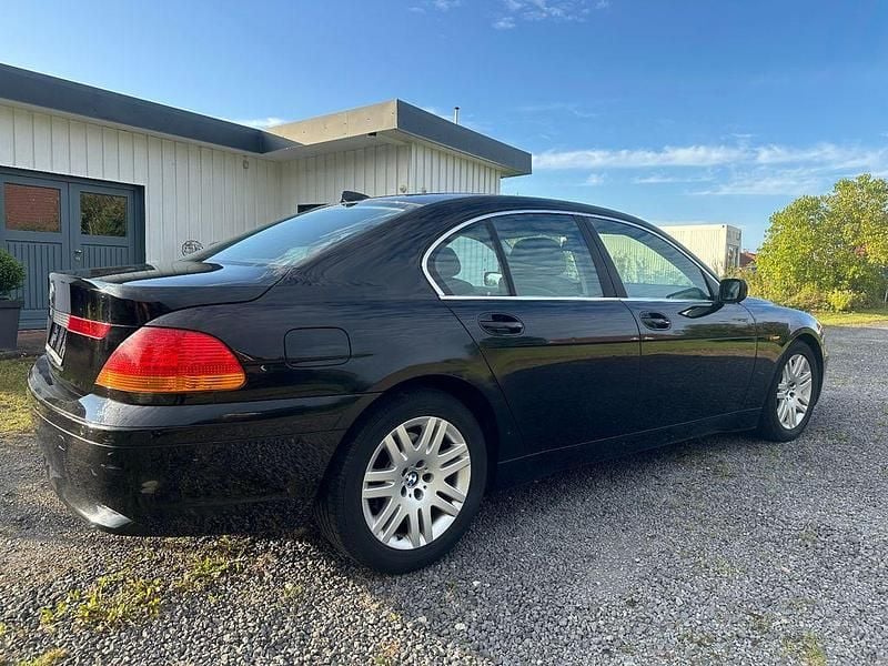 Gebraucht BMW 735 272 PS (200 kW) 2002 Schwarz Limousine