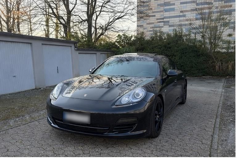 Gebraucht Porsche Panamera 400 PS (294 kW) 2010 Schwarz Kleinwagen