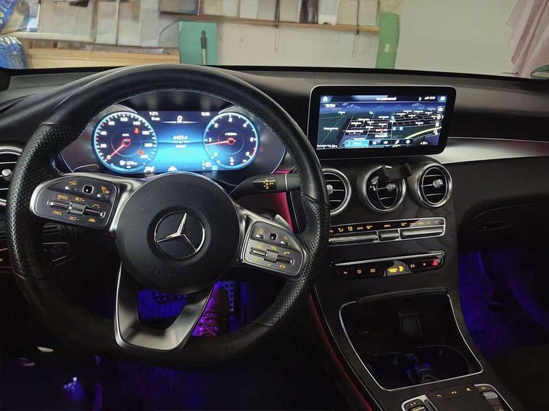 Weiß Gebraucht 2020 Mercedes GLC220 SUV | 45.000 € - Bild 1/4