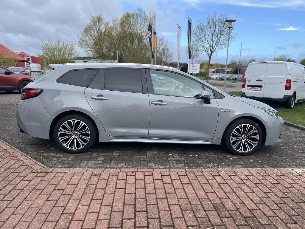 Gebraucht Toyota Corolla Club 179 PS (131 kW) 2019 Manhattengrau Kombi
