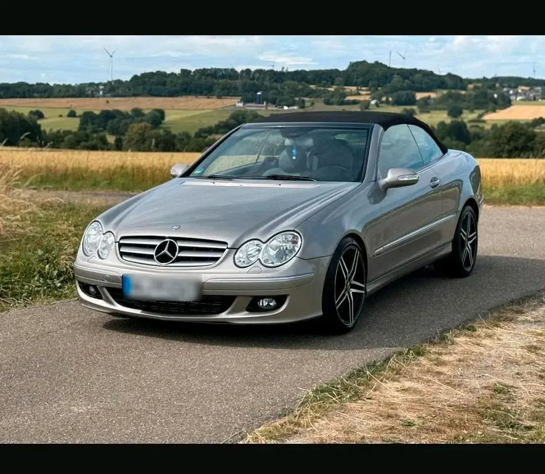 Gebraucht Mercedes CLK320 224 PS (164 kW) 2007 Silber Cabrio