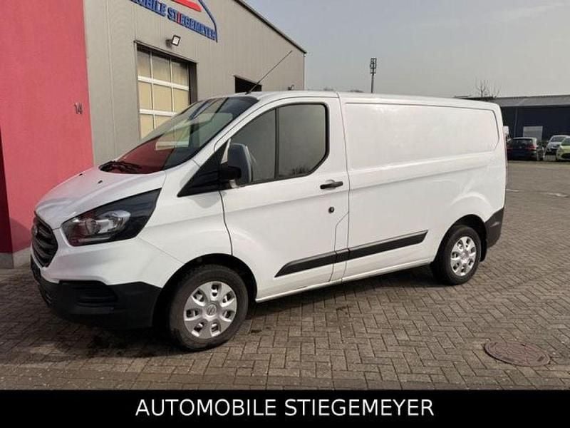 Gebraucht Ford Transit Custom 105 PS (77 kW) 2019 Weiss Van
