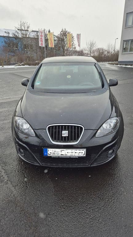 Schwarz Gebraucht 2015 Seat Altea Sun Van / Kleinbus | 6.300 € (Teuer) - Bild 1/4