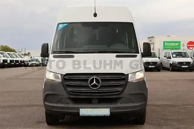 Gebraucht Mercedes Sprinter 143 PS (105 kW) 2020 Arktikweiß Van