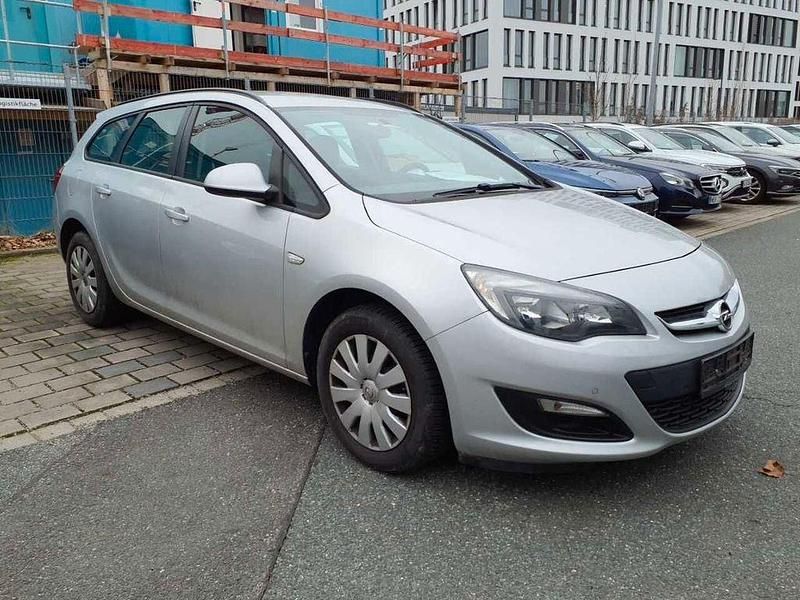Gebraucht Opel Astra Edition 140 PS (102 kW) 2015 Silber Kombi