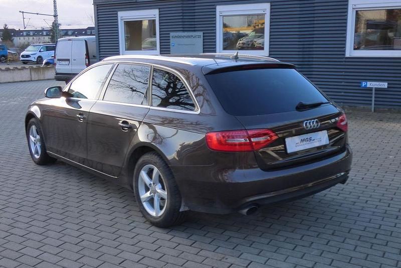 Gebraucht Audi A4 Ambiente 170 PS (125 kW) 2013 Teakbraun metallic Kombi