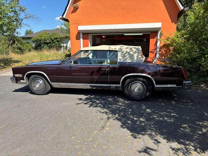 Braun Gebraucht 1985 Cadillac Eldorado Coupé | 24.900 € - Bild 1/4