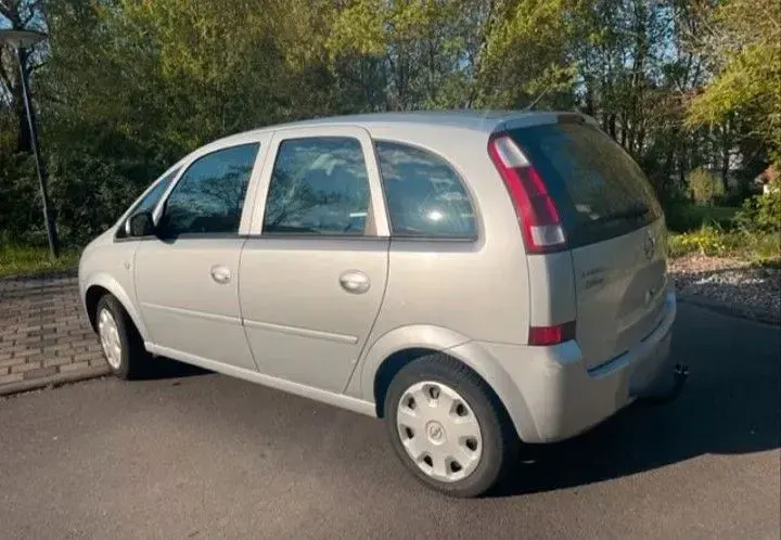 Gebraucht Opel Meriva Edition 90 PS (66 kW) 2005 Silber Van / Kleinbus