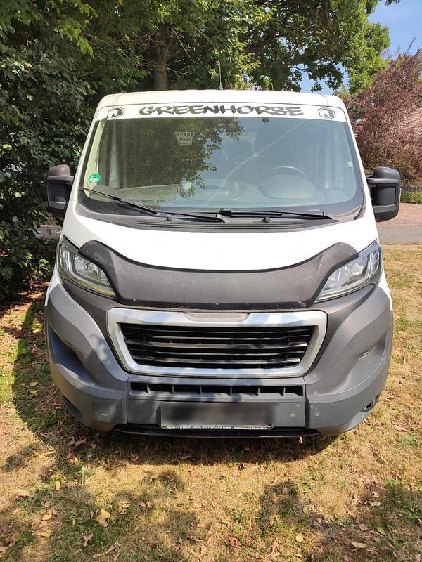 Weiß Gebraucht 2017 Peugeot Boxer Van | 12.200 € (Superpreis) - Bild 1/4