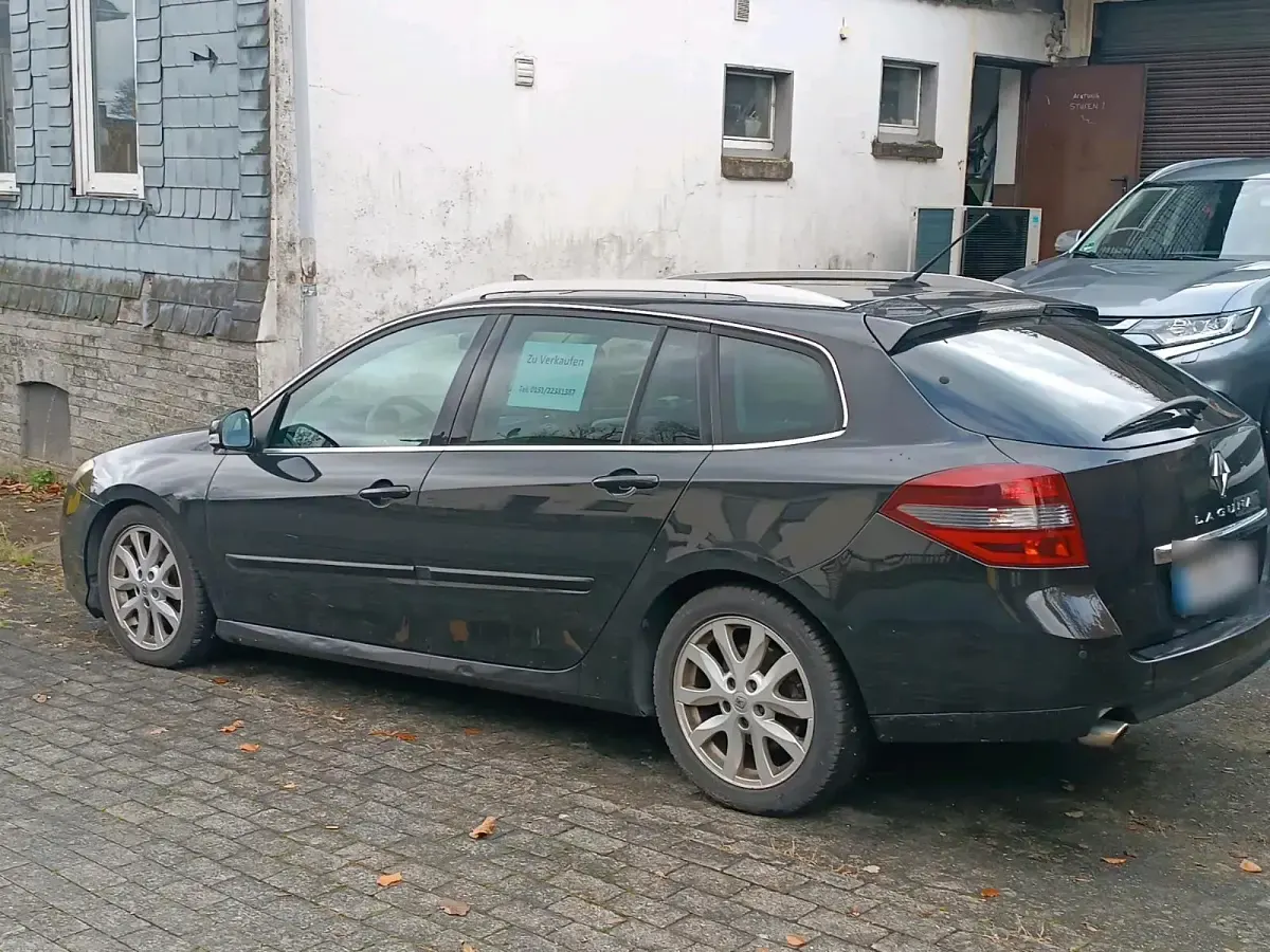 Gebraucht Renault Laguna III 170 PS (125 kW) 2010 Schwarz Kombi