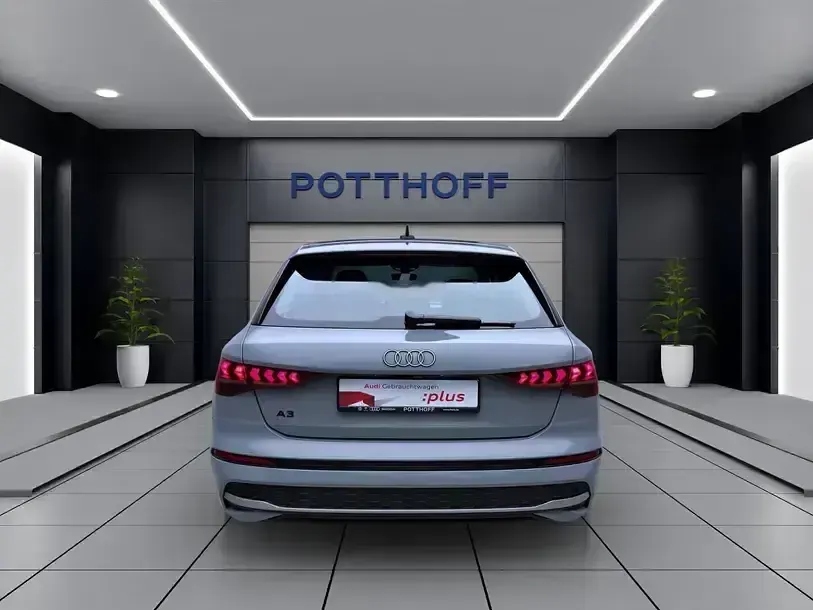 Gebraucht Audi A3 Ambiente 150 PS (110 kW) 2025 Pfeilgrau perleffekt Limousine