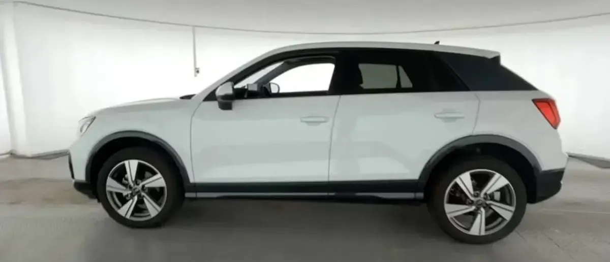 Gebraucht Audi Q2 Ambiente 150 PS (110 kW) 2025 Weiß SUV