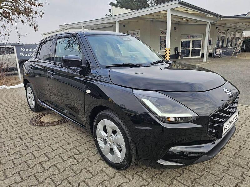 Neu Suzuki Swift Comfort 83 PS (61 kW) 2026 Super black pearl metallic Limousine