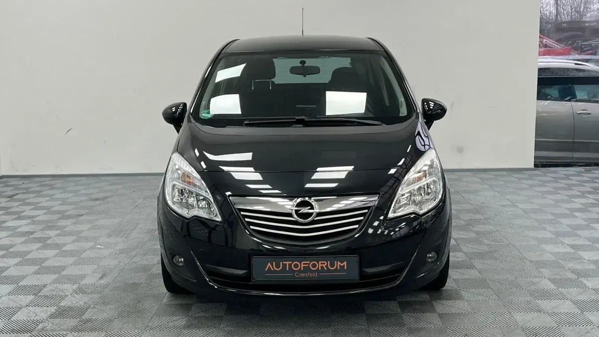 Gebraucht Opel Meriva 101 PS (74 kW) 2012 Schwarz Van / Kleinbus