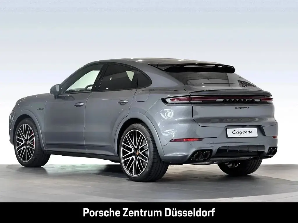 Gebraucht Porsche Cayenne S E-Hybrid Coupe Black Edition 519 PS (381 kW) 2026 Vanadiumgraumetallic SUV