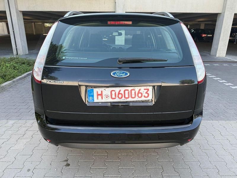 Gebraucht Ford Focus Ghia 116 PS (85 kW) 2009 Schwarz Kombi