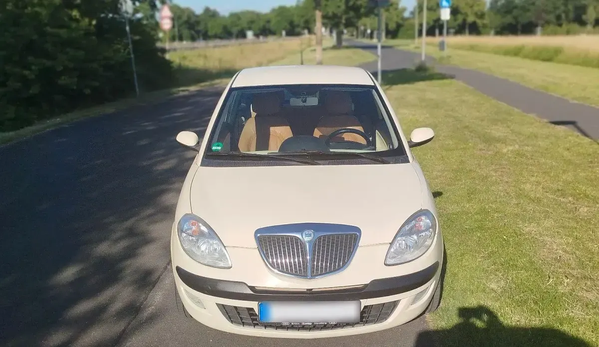 Gebraucht Lancia Ypsilon 95 PS (69 kW) 2004 Beige Kleinwagen