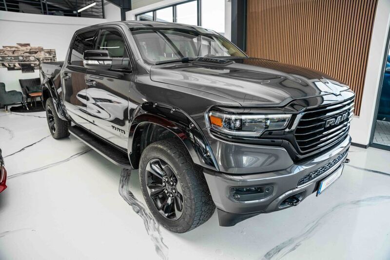 Gebraucht Dodge Ram Limited 401 PS (294 kW) 2019 Grau Abholung