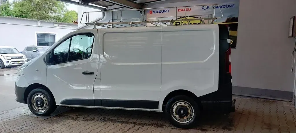 Gebraucht Renault Trafic Basis 120 PS (88 kW) 2019 Weiß Van / Kleinbus