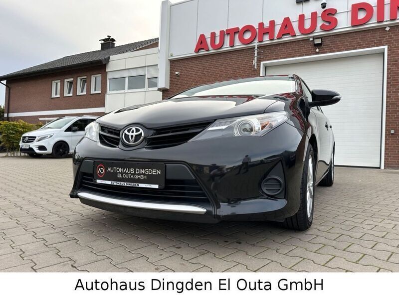 Schwarz Gebraucht 2013 Toyota Auris Cool Limousine | 7.950 € (Fairer Preis) - Bild 1/2