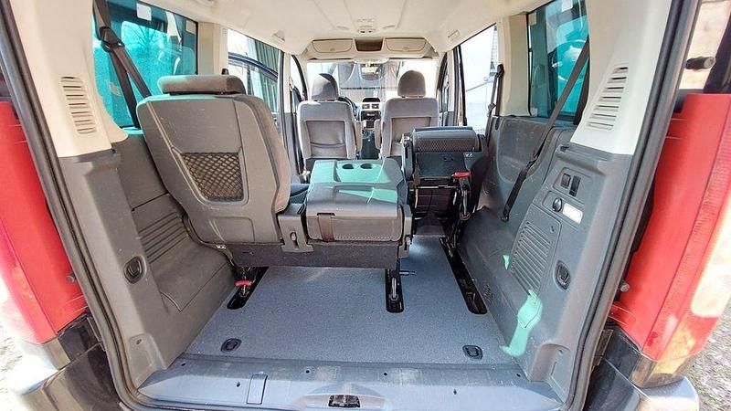 Second-hand Citroën Jumpy 163 CP (119 kW) 2014 Negru Monovolum