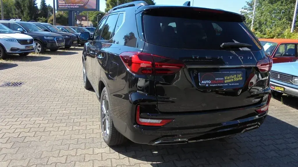 Gebraucht KGM Rexton 201 PS (147 kW) 2026 Schwarz SUV