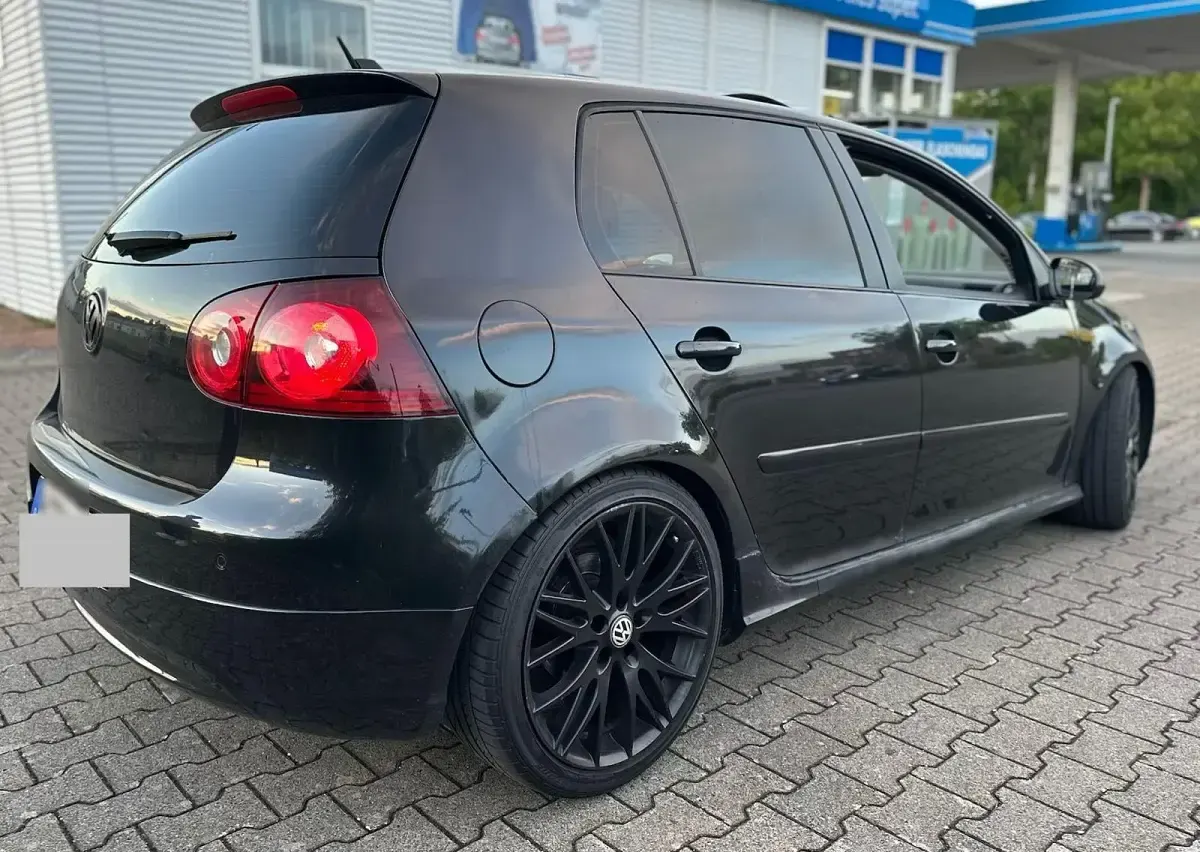 Second-hand VW Golf VI GT 170 CP (125 kW) 2008 Negru Hatchback