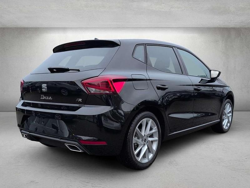 Neu Seat Ibiza FR 116 PS (85 kW) 2026 Midnight schwarz metallic Kleinwagen