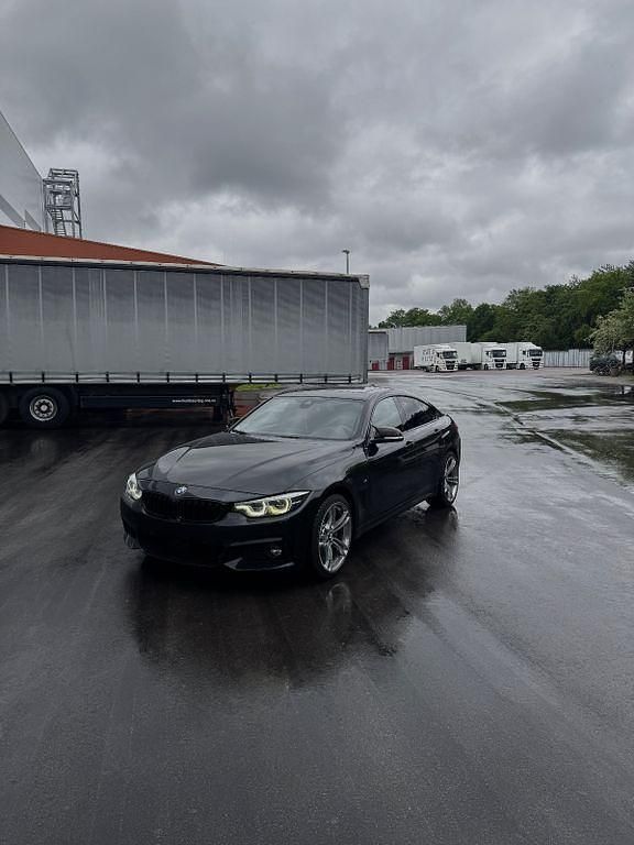Schwarz Gebraucht 2019 BMW 440 Performance Coupé | 32.000 € (Fairer Preis) - Bild 1/4