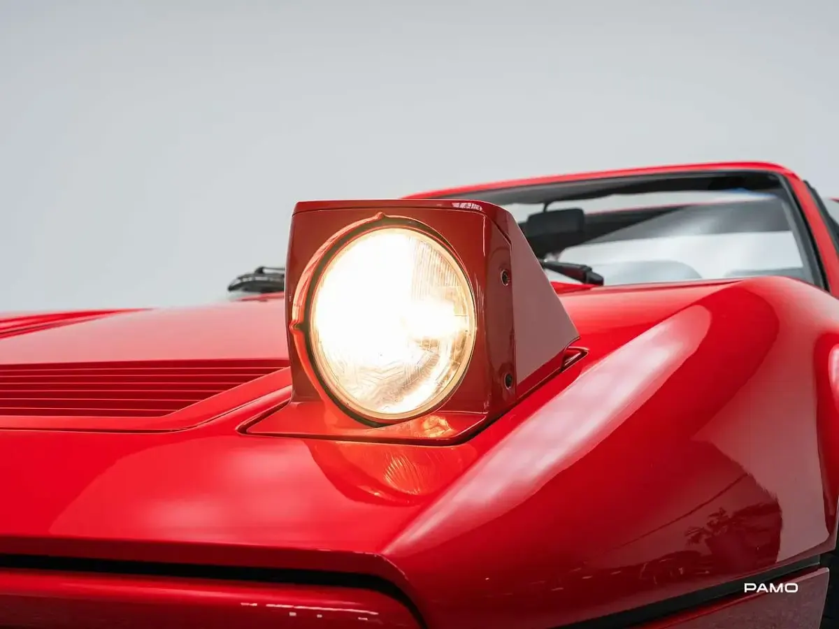 Second-hand Ferrari 328 271 CP (199 kW) 1989 Roșu Cabrio