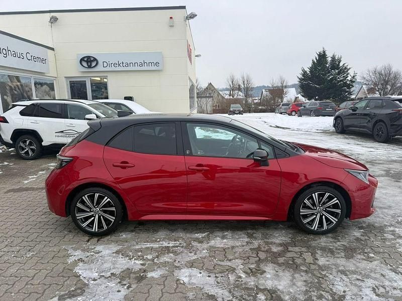 Gebraucht Toyota Corolla Team 196 PS (144 kW) 2022 Rot Limousine