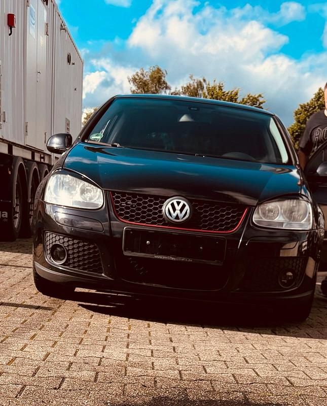 Schwarz Gebraucht 2008 VW Golf V Kleinwagen | 4.200 € (Etwas zu teuer) - Bild 1/3