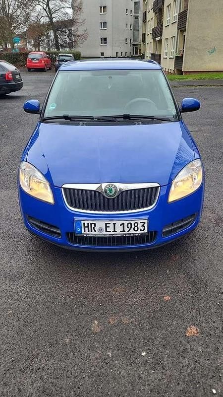 Blau Gebraucht 2008 Skoda Fabia Limousine | 2.150 € (Fairer Preis) - Bild 1/4