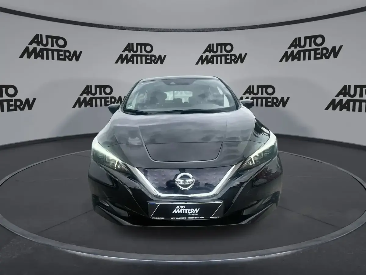Gebraucht Nissan Leaf Acenta 110 kW (150 PS) 2021 Schwarz Kleinwagen