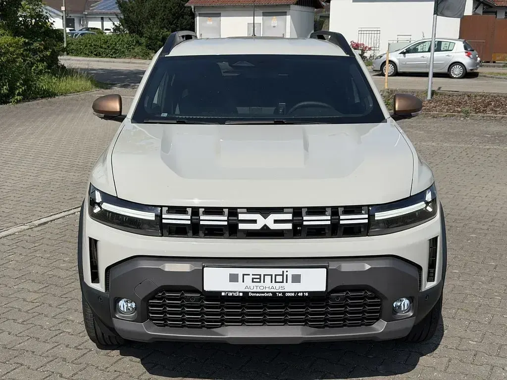 Neu Dacia Duster Extreme 131 PS (96 kW) 2025 Beige SUV