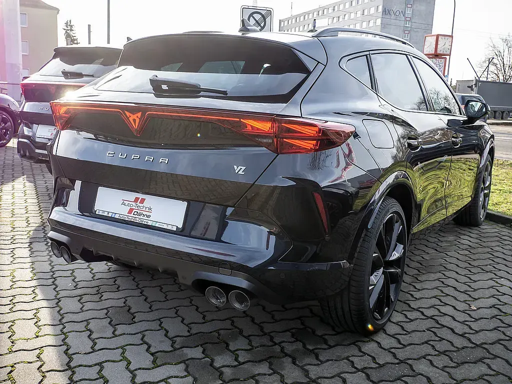 Neu Cupra Formentor VZ 333 PS (244 kW) 2025 Schwarz SUV