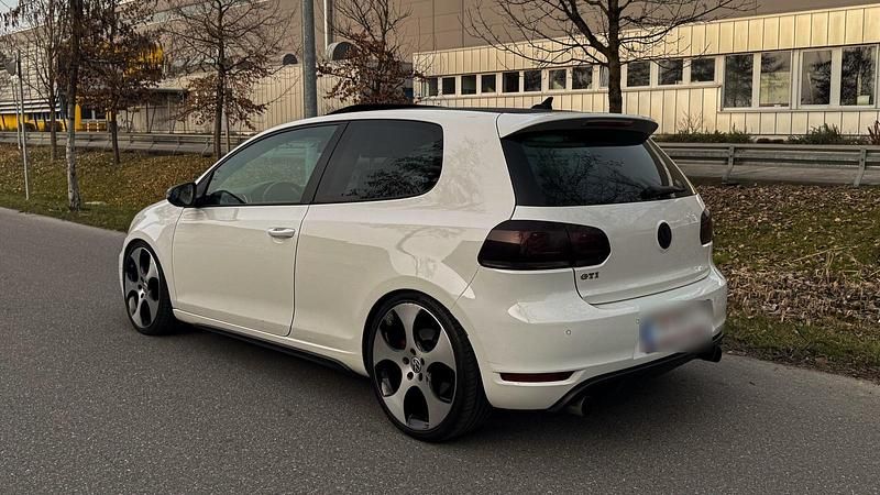 Gebraucht VW Golf GTI 211 PS (155 kW) 2009 Weiß Coupé