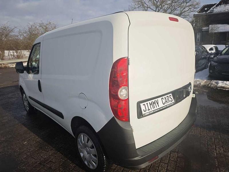 Gebraucht Opel Combo 95 PS (69 kW) 2015 Weiß Van / Kleinbus