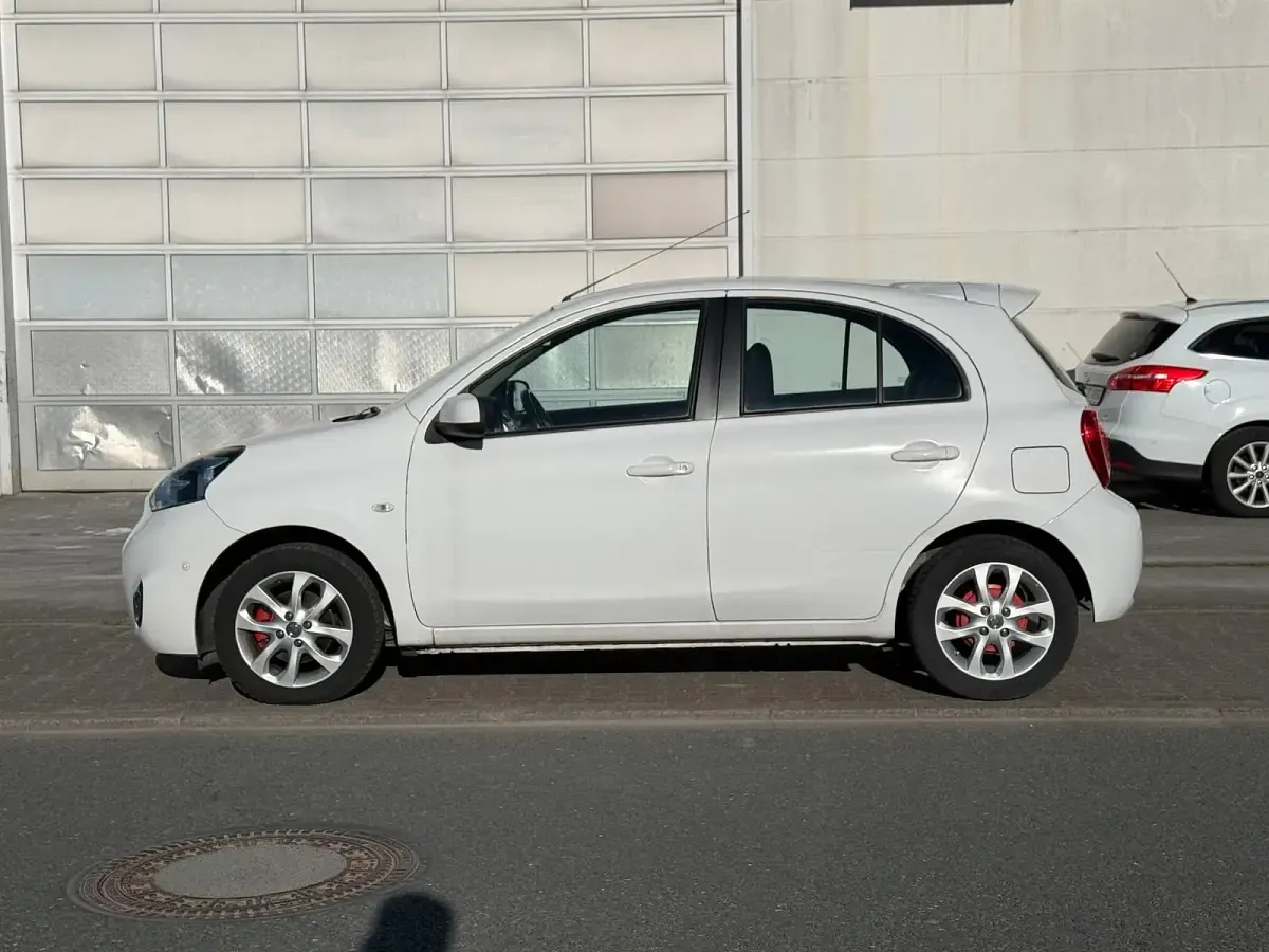 Używany Nissan Micra 98 KM (72 kW) 2015 Biały Hatchback