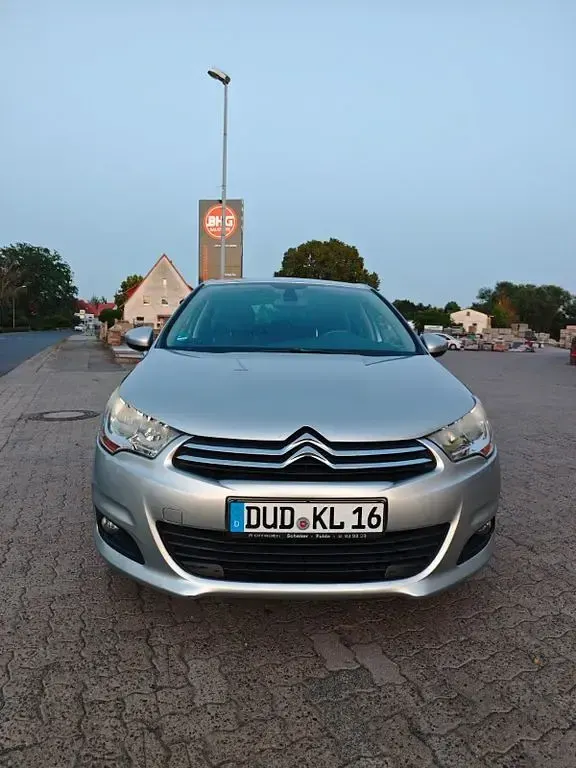 Gebraucht Citroën C4 111 PS (81 kW) 2010 Grau Limousine