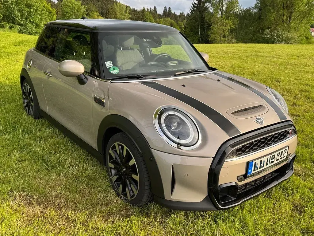 Używany Mini Cooper S 178 KM (130 kW) 2023 Szary Hatchback