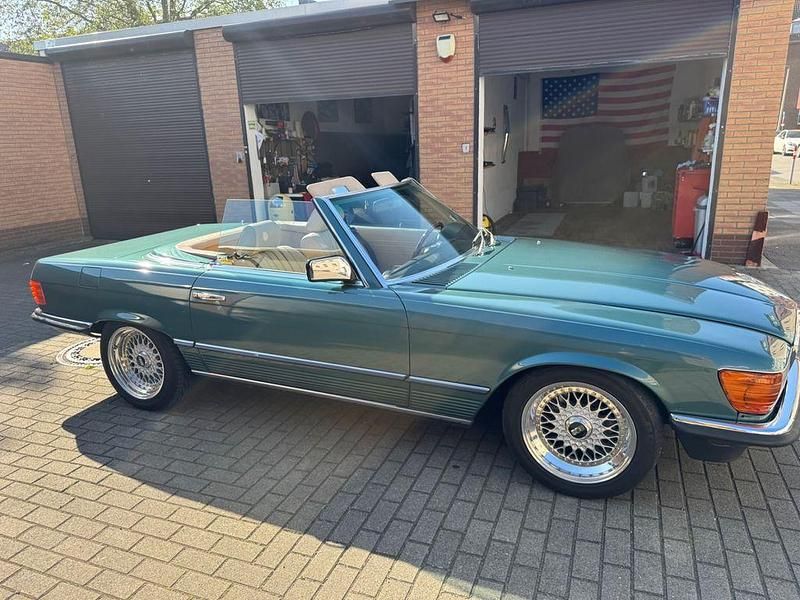 Usata Mercedes SL380 163 CV (119 kW) 1983 Verde Cabrio