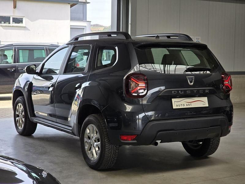 Gebraucht Dacia Duster Comfort 131 PS (96 kW) 2023 Grau comete SUV