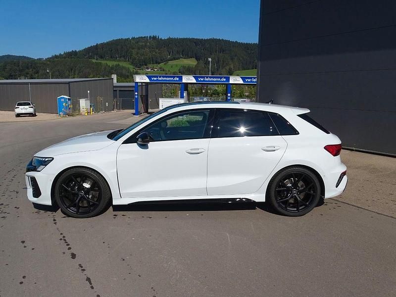 Gebraucht Audi RS3 Sport 400 PS (294 kW) 2023 Weiß Limousine