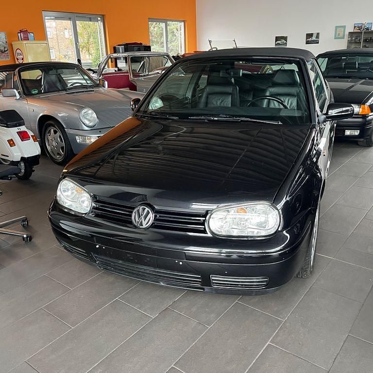 Gebraucht VW Golf Cabriolet Conceptline 75 PS (55 kW) 1999 Schwarz metallic Cabrio
