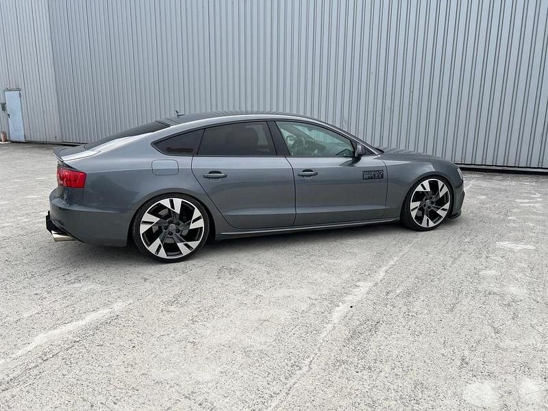 Grau Gebraucht 2012 Audi S5 Sportback Ambiente Kleinwagen | 18.200 € (Teuer) - Bild 1/4