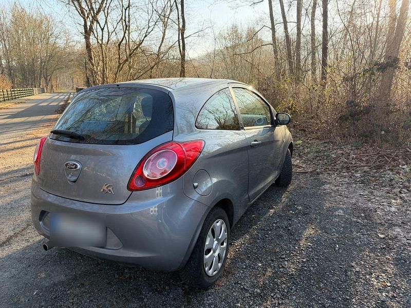 Gebraucht Ford Ka 69 PS (50 kW) 2013 Grau Kleinwagen