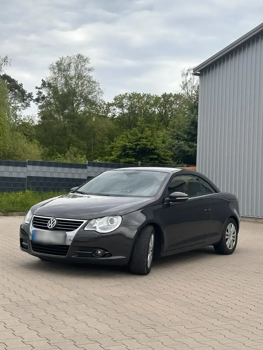 Brugt VW Eos 160 HK (117 kW) 2011 Grå Cabriolet