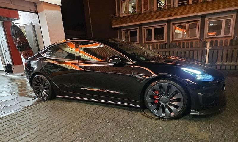 Gebraucht Tesla Model 3 377 kW (513 PS) 2021 Schwarz Limousine